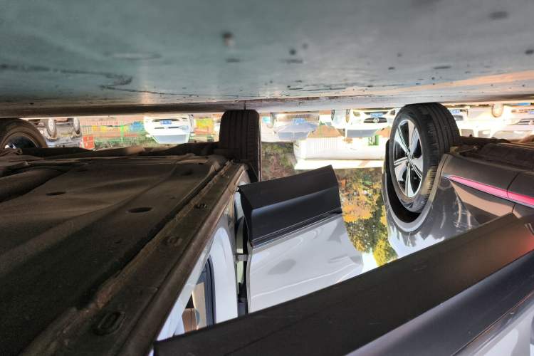 Used Volkswagen Tiguan L 2021 330TSI Automatic Two-Wheel Drive Smart Edition Right Side Sill