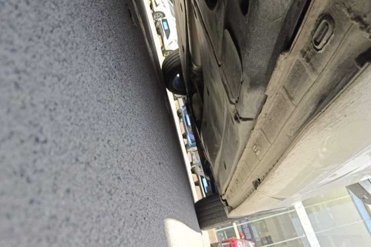 Used Volkswagen Tiguan L 2021 330TSI Automatic Two-Wheel Drive R-Line Enhanced Edition Right Side Sill