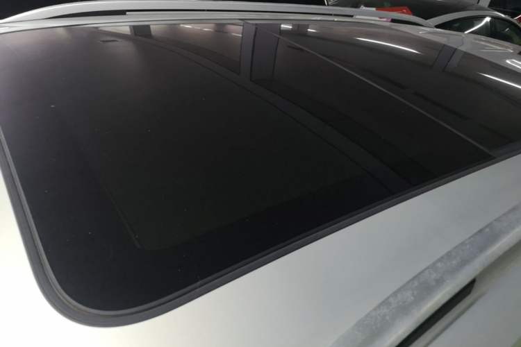 Used Volkswagen Tiguan L 2021 330TSI Automatic Two-Wheel Drive R-Line Enhanced Edition Roof
