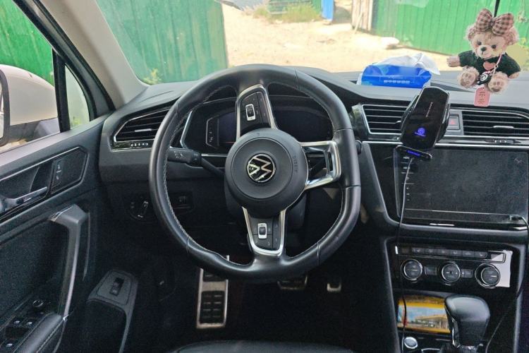 Used Volkswagen Tiguan L 2021 330TSI Automatic Two-Wheel Drive R-Line Enhanced Edition Steering Wheel