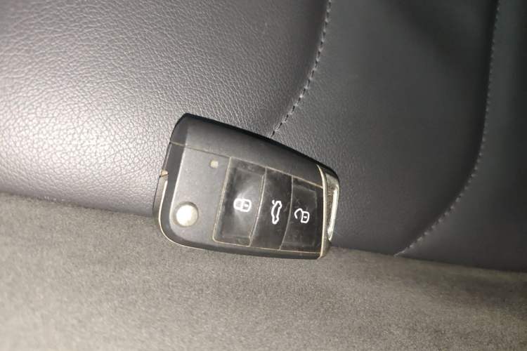 Used Volkswagen Tiguan L 2021 330TSI Automatic Two-Wheel Drive Smart Edition Vehicle Key