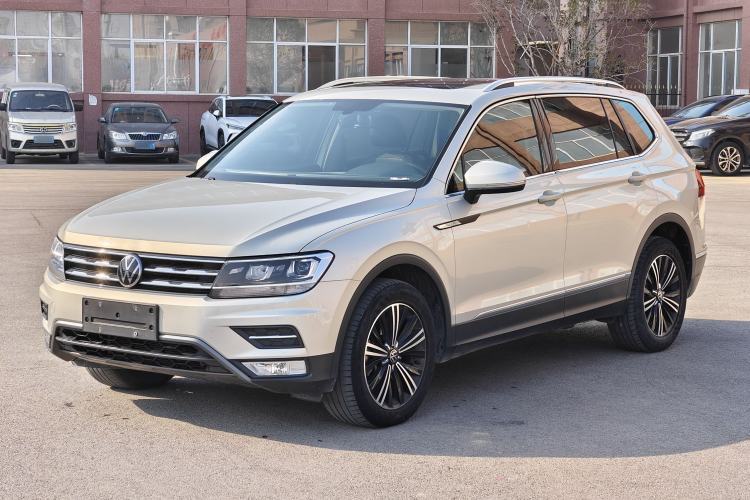 Volkswagen Tiguan L 2021 330TSI Automatic Two-Wheel Drive Smart Edition usata Guazi used car, China used car export, Used car for sale, Used cars, Cheapest cars for sale