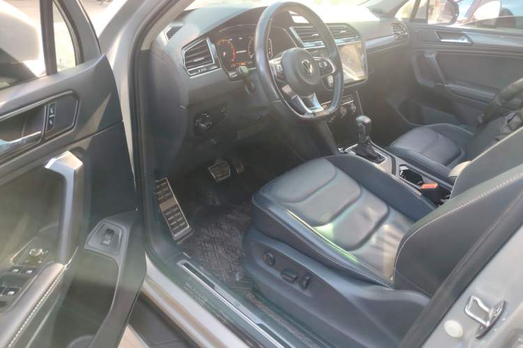 Used Volkswagen Tiguan L 2021 330TSI Automatic Two-Wheel Drive R-Line Enhanced Edition Driver Seat