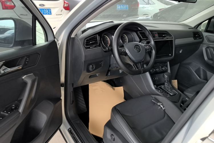 Used Volkswagen Tiguan L 2021 330TSI Automatic Two-Wheel Drive Smart Edition Driver Seat