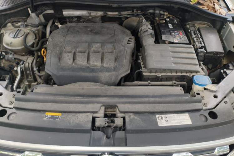 Used Volkswagen Tiguan L 2021 330TSI Automatic Two-Wheel Drive R-Line Flagship Edition Engine Bay