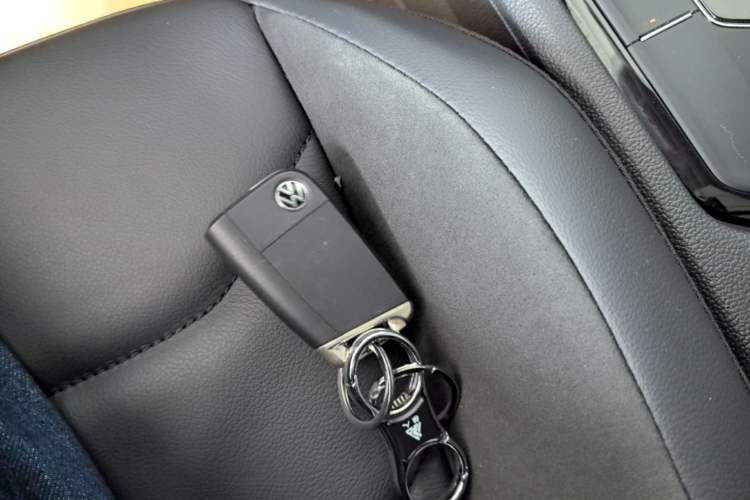 Used Volkswagen Tiguan L 2021 330TSI Automatic Two-Wheel Drive Smart Edition Interior 1