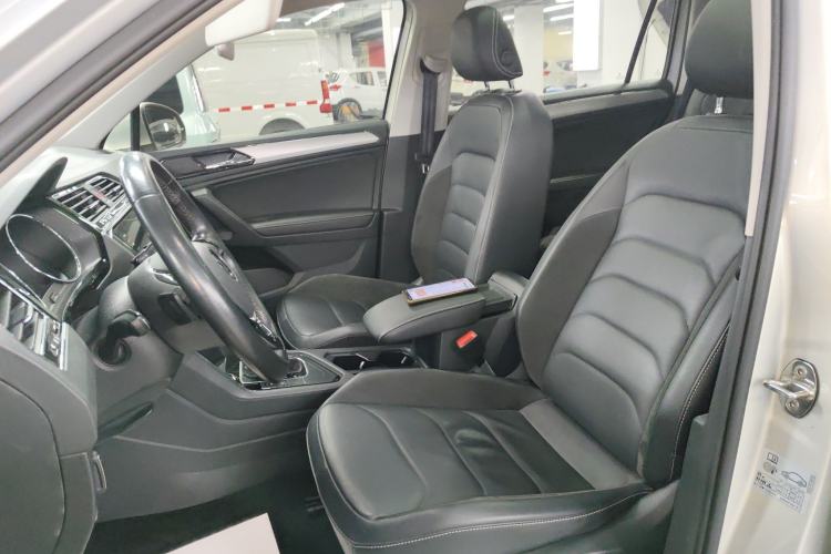 Used Volkswagen Tiguan L 2021 330TSI Automatic Two-Wheel Drive Smart Edition Left Front Seat