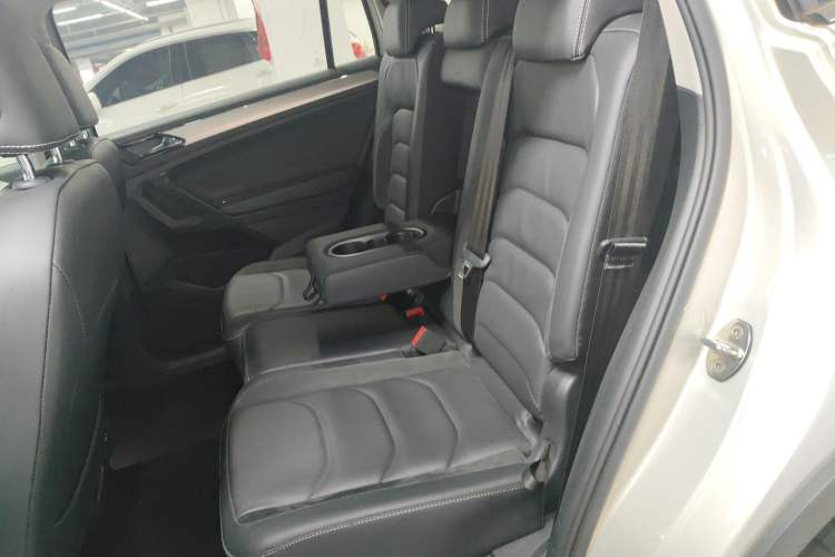 Used Volkswagen Tiguan L 2021 330TSI Automatic Two-Wheel Drive Smart Edition Left Rear Seat
