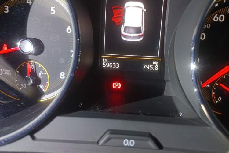 Used Volkswagen Tiguan L 2021 330TSI Automatic Two-Wheel Drive Smart Edition Odometer Close Up