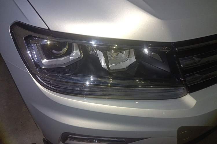 Used Volkswagen Tiguan L 2021 330TSI Automatic Two-Wheel Drive Smart Edition Right Front Headlight