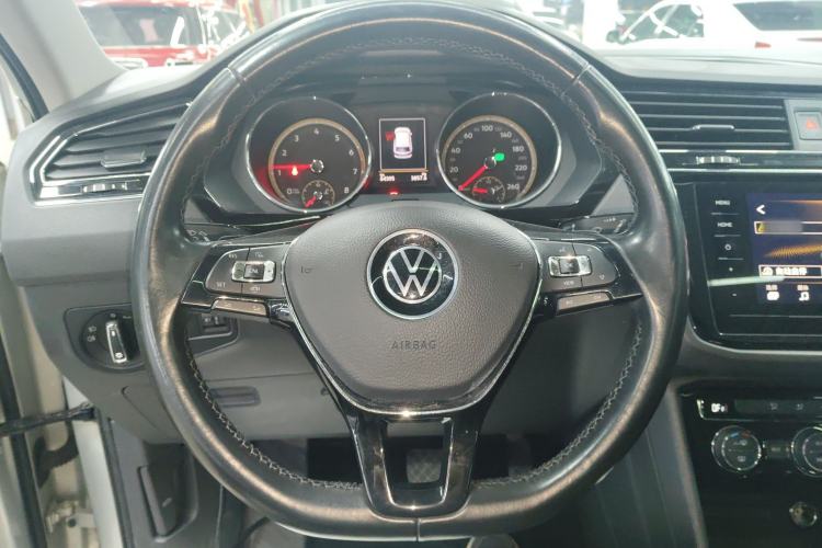 Used Volkswagen Tiguan L 2021 330TSI Automatic Two-Wheel Drive Smart Edition Steering Wheel