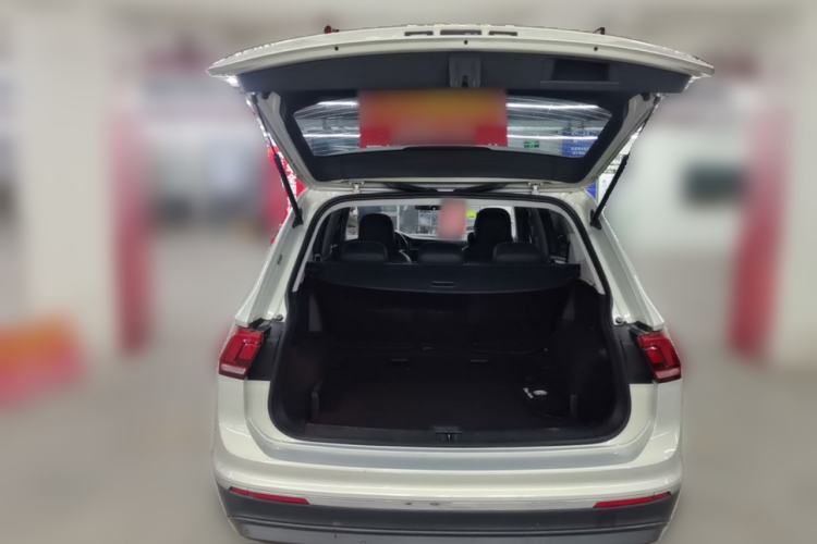 Used Volkswagen Tiguan L 2021 330TSI Automatic Two-Wheel Drive Smart Edition Trunk