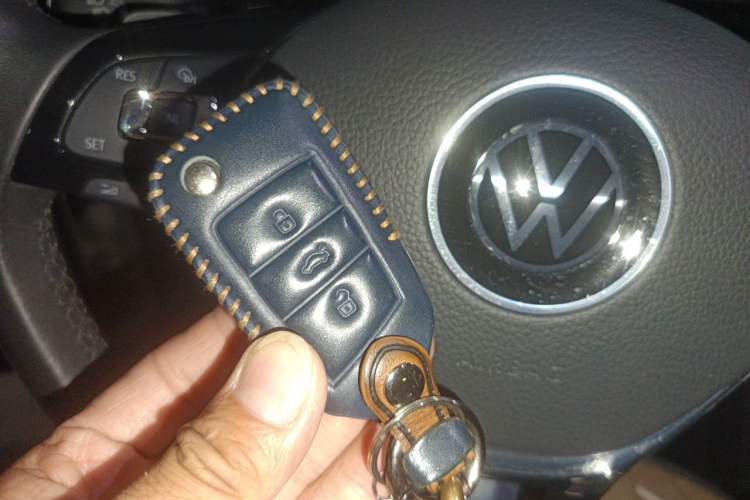 Used Volkswagen Tiguan L 2021 330TSI Automatic Two-Wheel Drive Smart Edition Vehicle Key