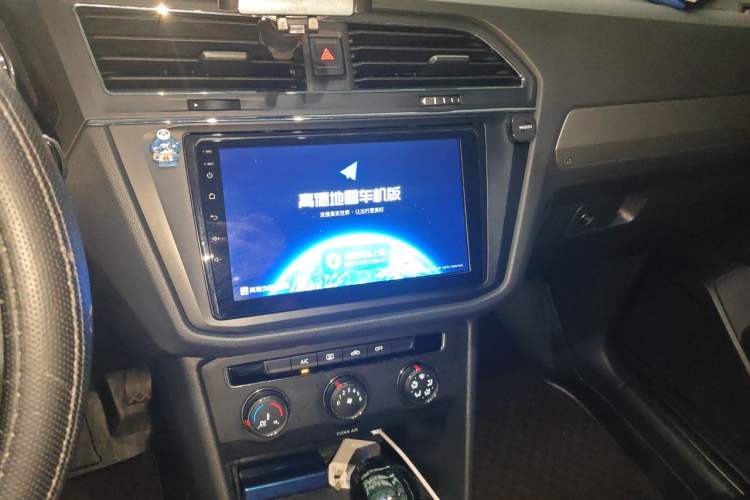 Used Volkswagen Tiguan L 2021 330TSI Automatic Two-Wheel Drive Comfort Edition Audio And AC Panel