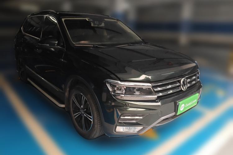 Used Volkswagen Tiguan L 2021 330TSI Automatic Two-Wheel Drive Comfort Edition Front Right 45 Deg
