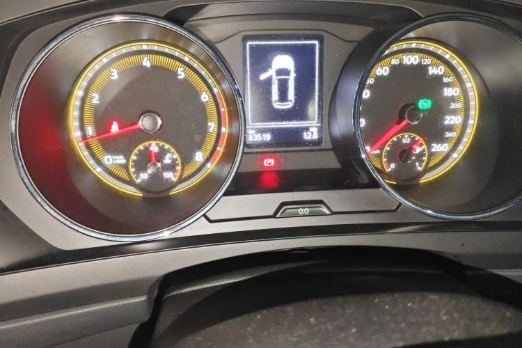 Used Volkswagen Tiguan L 2021 330TSI Automatic Two-Wheel Drive Comfort Edition Odometer Close Up