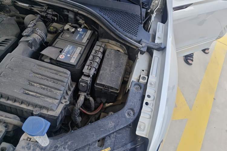 Used Volkswagen Tiguan L 2021 330TSI Automatic Two-Wheel Drive R-Line Enhanced Edition Engine Bay Left