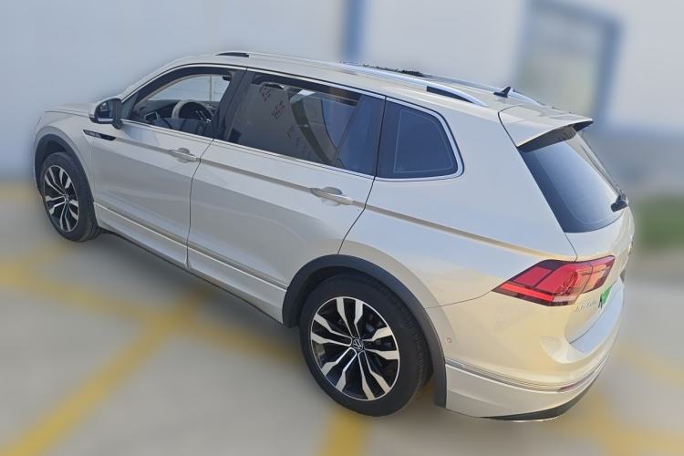 Used Volkswagen Tiguan L 2021 330TSI Automatic Two-Wheel Drive R-Line Enhanced Edition Rear Left 45 Deg