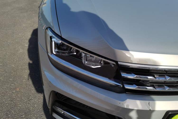 Used Volkswagen Tiguan L 2021 330TSI Automatic Two-Wheel Drive R-Line Enhanced Edition Right Front Headlight