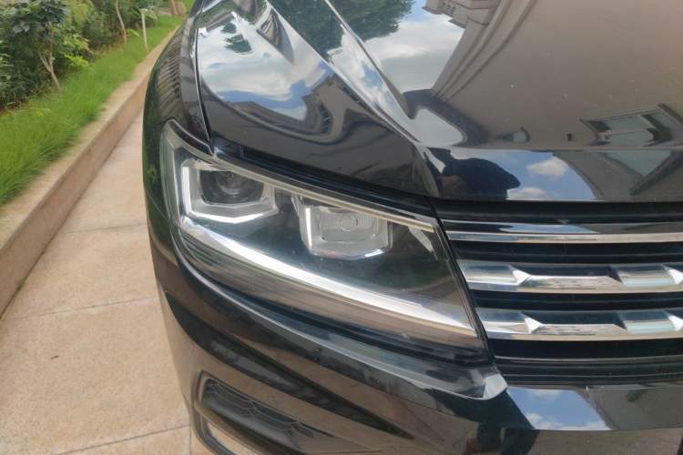 Used Volkswagen Tiguan L 2021 280TSI Automatic Two-Wheel Drive Smart Edition Right Front Headlight