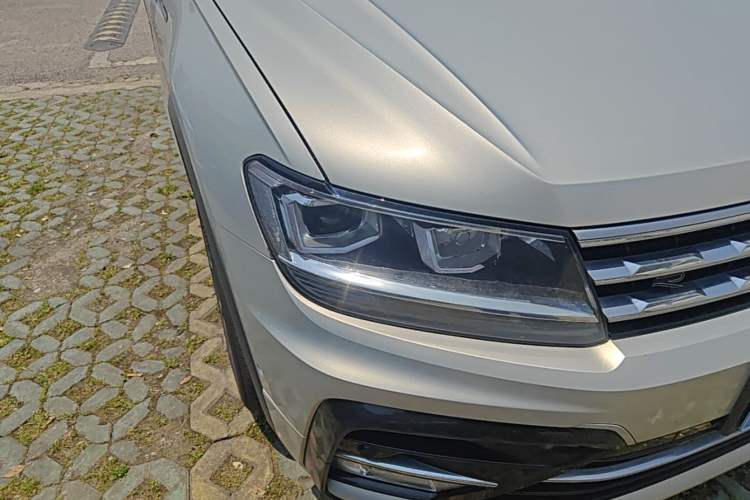 Used Volkswagen Tiguan L 2021 330TSI Automatic Two-Wheel Drive R-Line Enhanced Edition Right Front Headlight