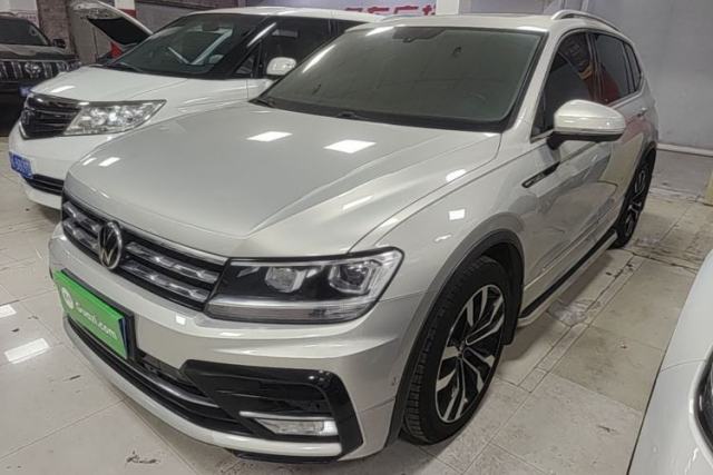 Volkswagen Tiguan L 2021 330TSI Automatic Two-Wheel Drive R-Line Enhanced Edition usado