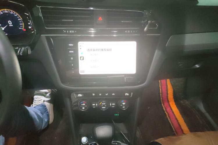 Used Volkswagen Tiguan L 2021 330TSI Automatic Two-Wheel Drive Smart Edition Audio And AC Panel