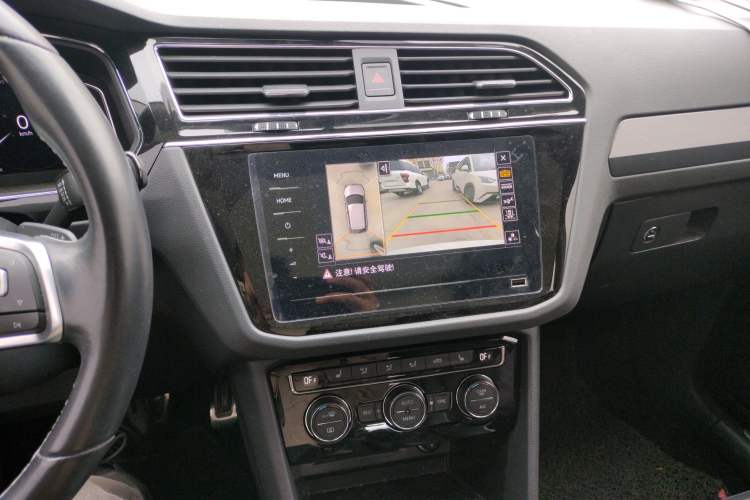 Used Volkswagen Tiguan L 2021 330TSI Automatic Two-Wheel Drive R-Line Flagship Edition Audio And AC Panel