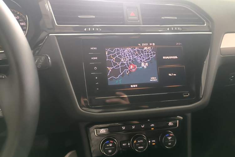 Used Volkswagen Tiguan L 2021 330TSI Automatic Two-Wheel Drive Smart Edition Audio And AC Panel