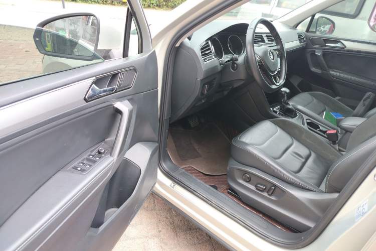 Used Volkswagen Tiguan L 2021 330TSI Automatic Two-Wheel Drive Smart Edition Driver Seat