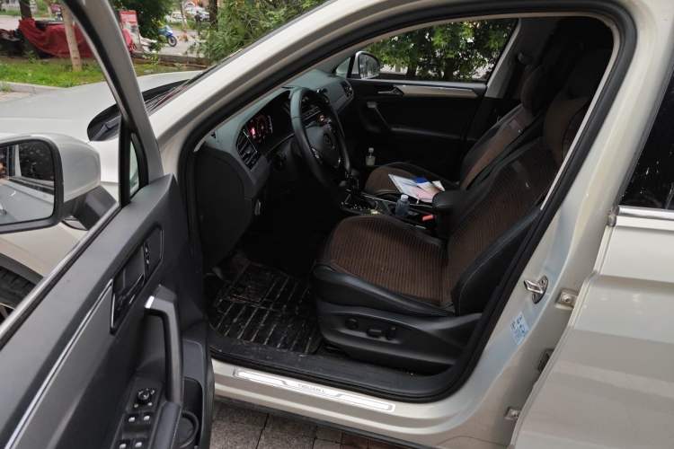 Used Volkswagen Tiguan L 2021 330TSI Automatic Two-Wheel Drive Smart Edition Driver Seat