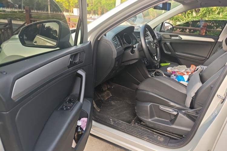 Used Volkswagen Tiguan L 2021 280TSI Automatic Two-Wheel Drive Smart Edition Driver Seat