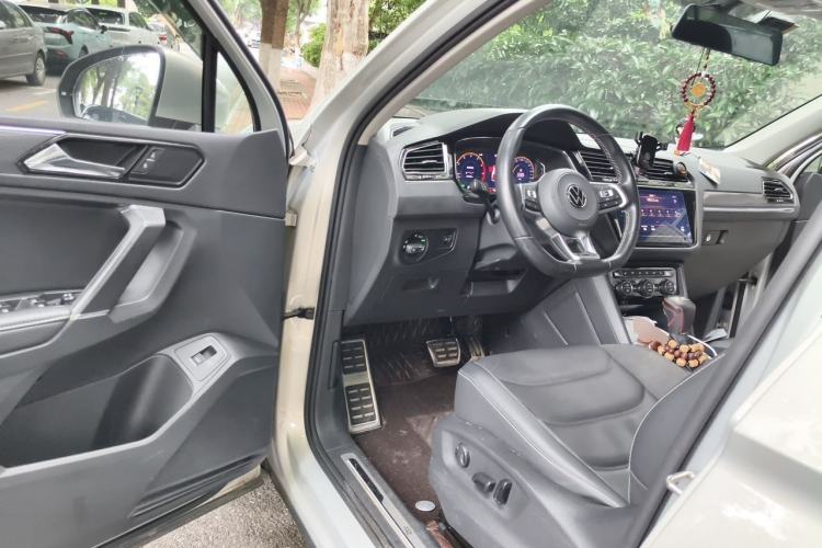 Used Volkswagen Tiguan L 2021 330TSI Automatic Two-Wheel Drive R-Line Flagship Edition Driver Seat