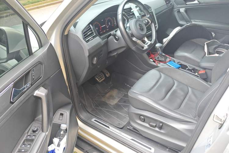 Used Volkswagen Tiguan L 2021 330TSI Automatic Two-Wheel Drive R-Line Enhanced Edition Driver Seat