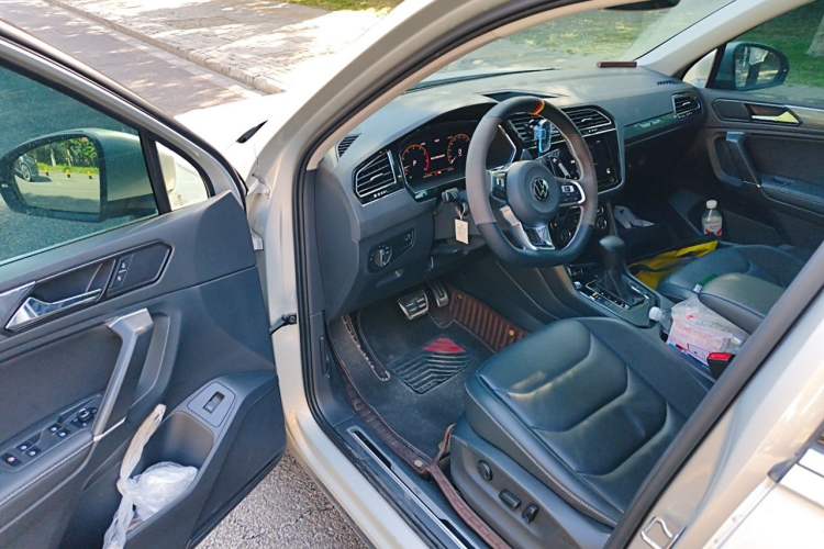 Used Volkswagen Tiguan L 2021 330TSI Automatic Two-Wheel Drive R-Line Enhanced Edition Driver Seat