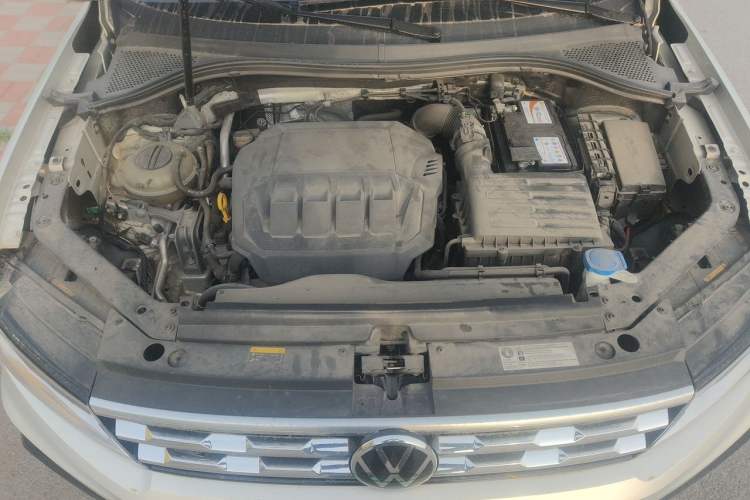 Used Volkswagen Tiguan L 2021 330TSI Automatic Two-Wheel Drive R-Line Enhanced Edition Engine Bay