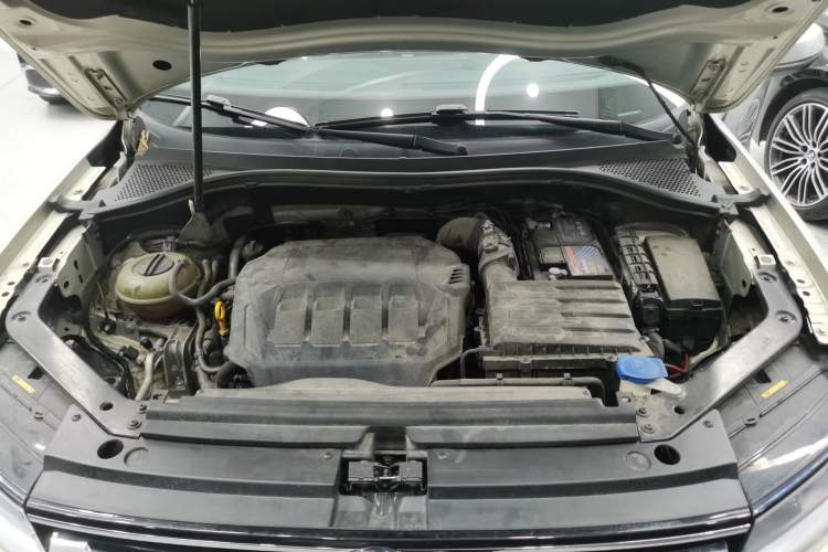 Used Volkswagen Tiguan L 2021 330TSI Automatic Two-Wheel Drive Comfort Edition Engine Bay
