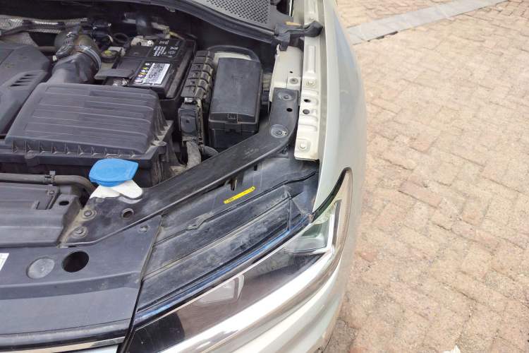 Used Volkswagen Tiguan L 2021 330TSI Automatic Two-Wheel Drive Smart Edition Engine Bay Left