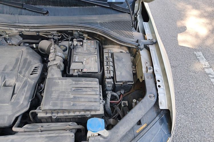 Used Volkswagen Tiguan L 2021 330TSI Automatic Two-Wheel Drive R-Line Enhanced Edition Engine Bay Left