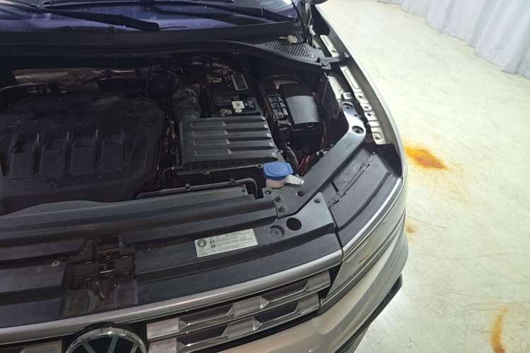 Used Volkswagen Tiguan L 2021 330TSI Automatic Two-Wheel Drive R-Line Enhanced Edition Engine Bay Left