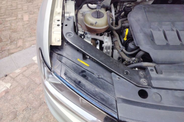 Used Volkswagen Tiguan L 2021 330TSI Automatic Two-Wheel Drive Smart Edition Engine Bay Right