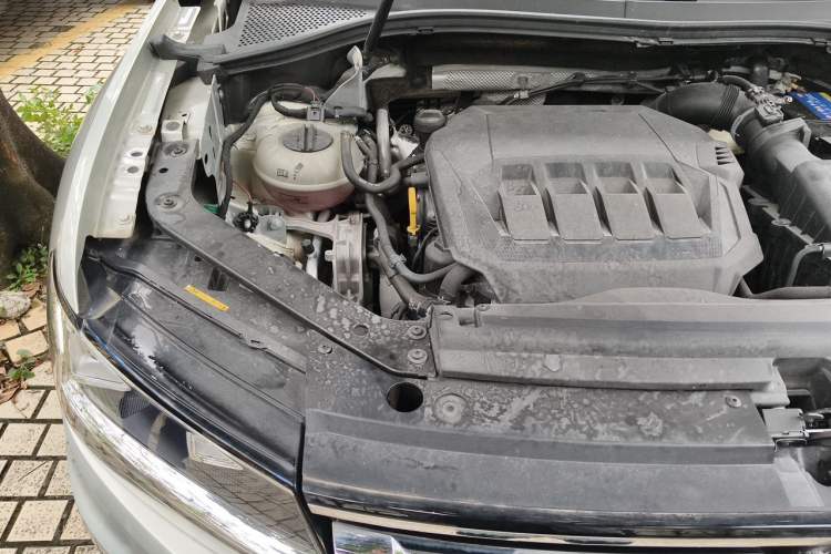 Used Volkswagen Tiguan L 2021 330TSI Automatic Two-Wheel Drive Smart Edition Engine Bay Right