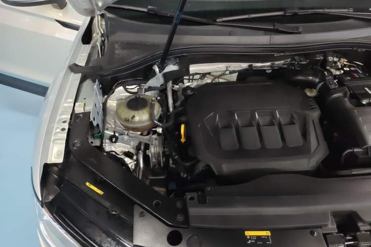 Used Volkswagen Tiguan L 2021 330TSI Automatic Two-Wheel Drive Smart Edition Engine Bay Right