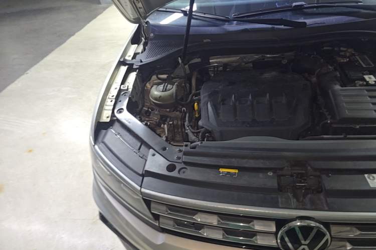 Used Volkswagen Tiguan L 2021 330TSI Automatic Two-Wheel Drive R-Line Enhanced Edition Engine Bay Right