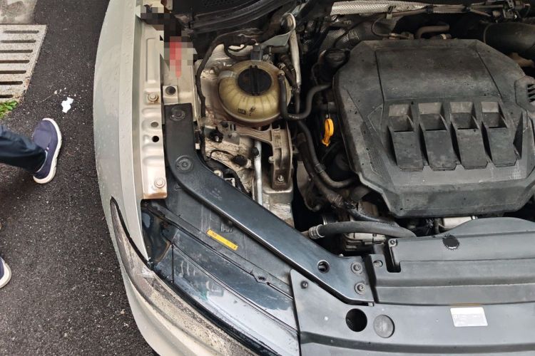 Used Volkswagen Tiguan L 2021 330TSI Automatic Two-Wheel Drive R-Line Flagship Edition Engine Bay Right