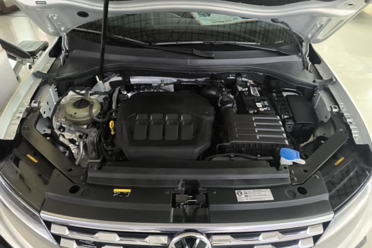 Used Volkswagen Tiguan L 2021 330TSI Automatic Two-Wheel Drive R-Line Enhanced Edition Engine Bay