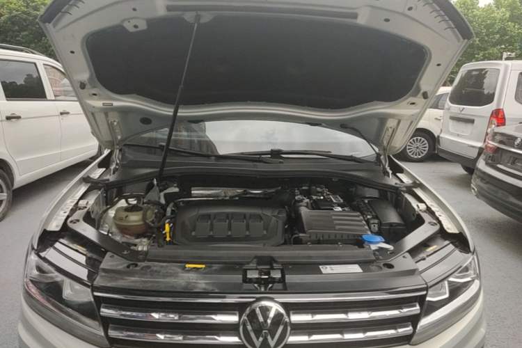 Used Volkswagen Tiguan L 2021 330TSI Automatic Two-Wheel Drive Smart Edition Engine Bay