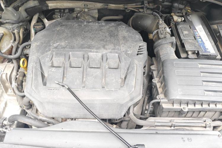 Used Volkswagen Tiguan L 2021 330TSI Automatic Two-Wheel Drive R-Line Enhanced Edition Engine Bay