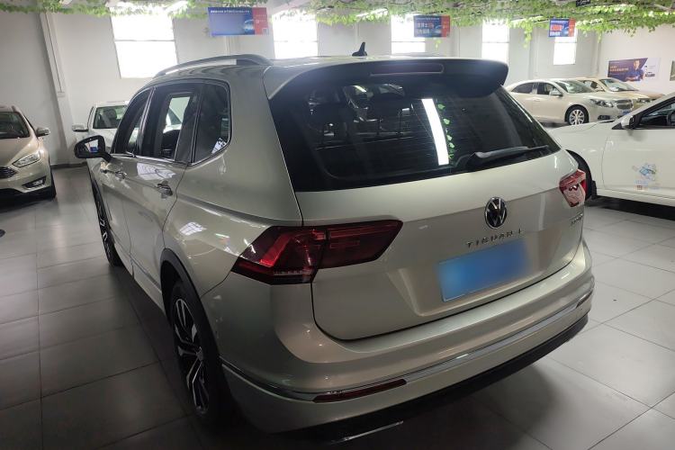 Used Volkswagen Tiguan L 2021 330TSI Automatic Two-Wheel Drive R-Line Flagship Edition Exterior 2