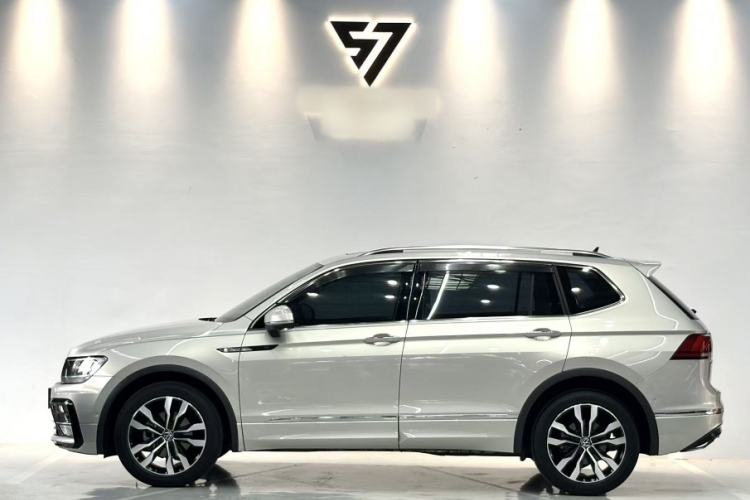 Used Volkswagen Tiguan L 2021 330TSI Automatic Two-Wheel Drive R-Line Enhanced Edition Exterior 3
